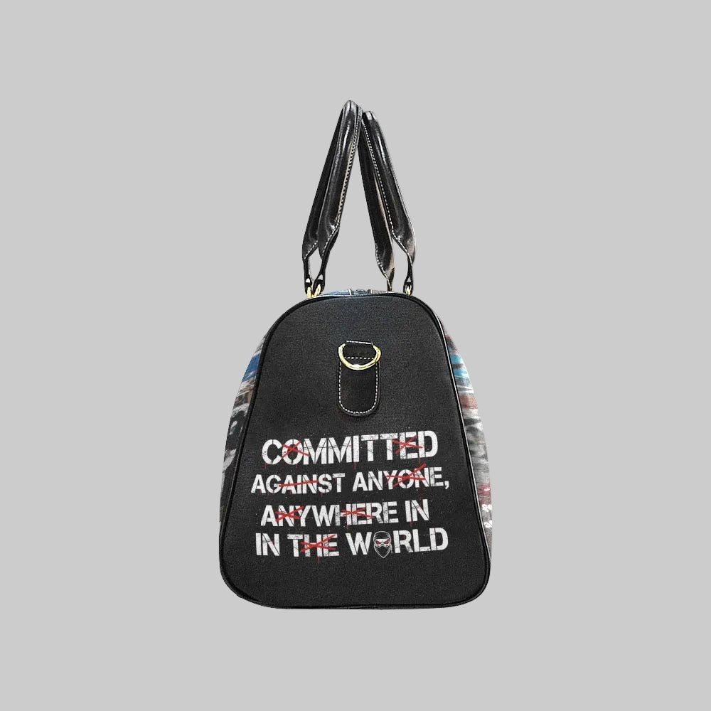 Side view of Che Guevara weekender duffel bag showing graphic print and sturdy carry handles